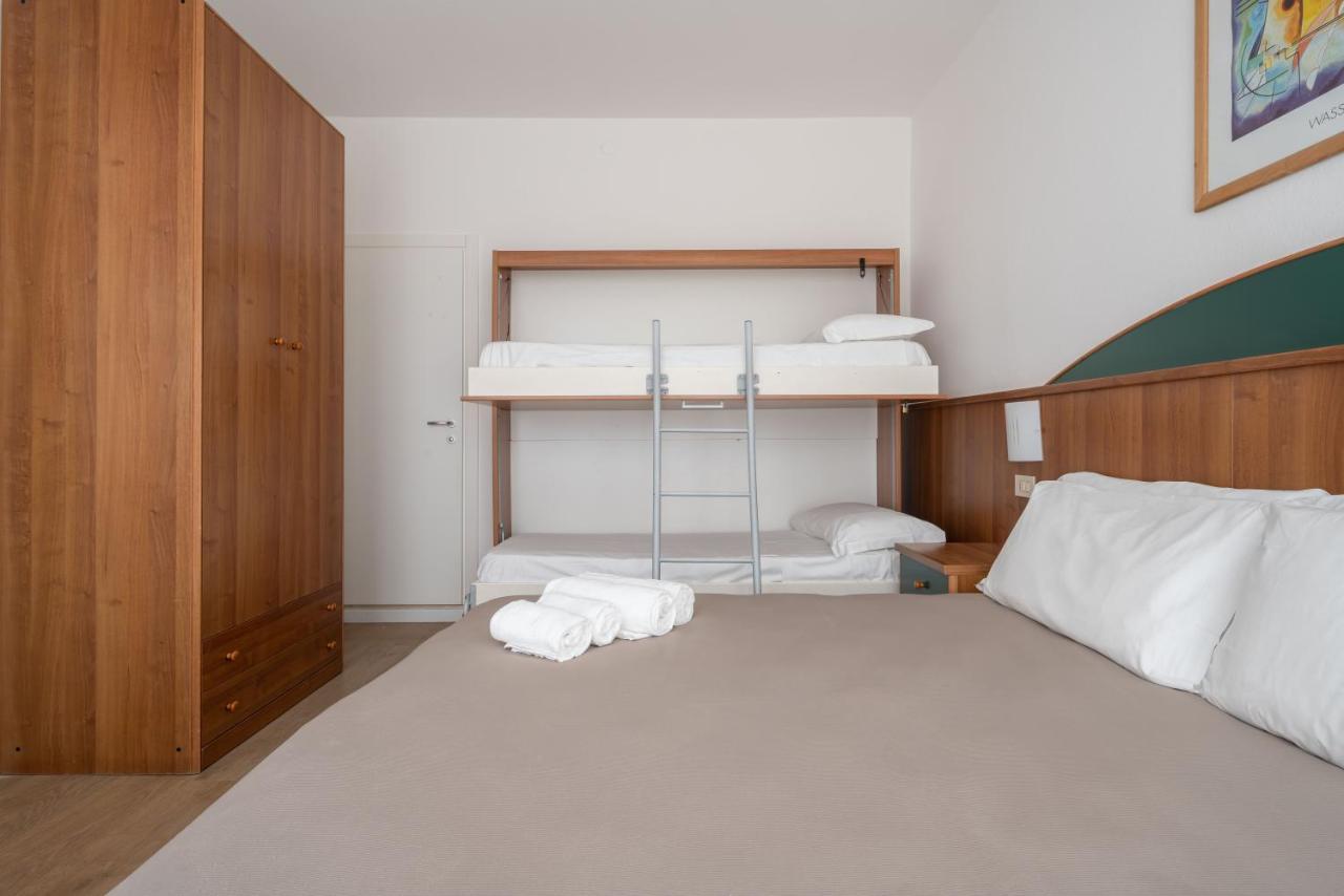 Hotel Boston 3 Stelle Superior Frontemare Jesolo Extérieur photo