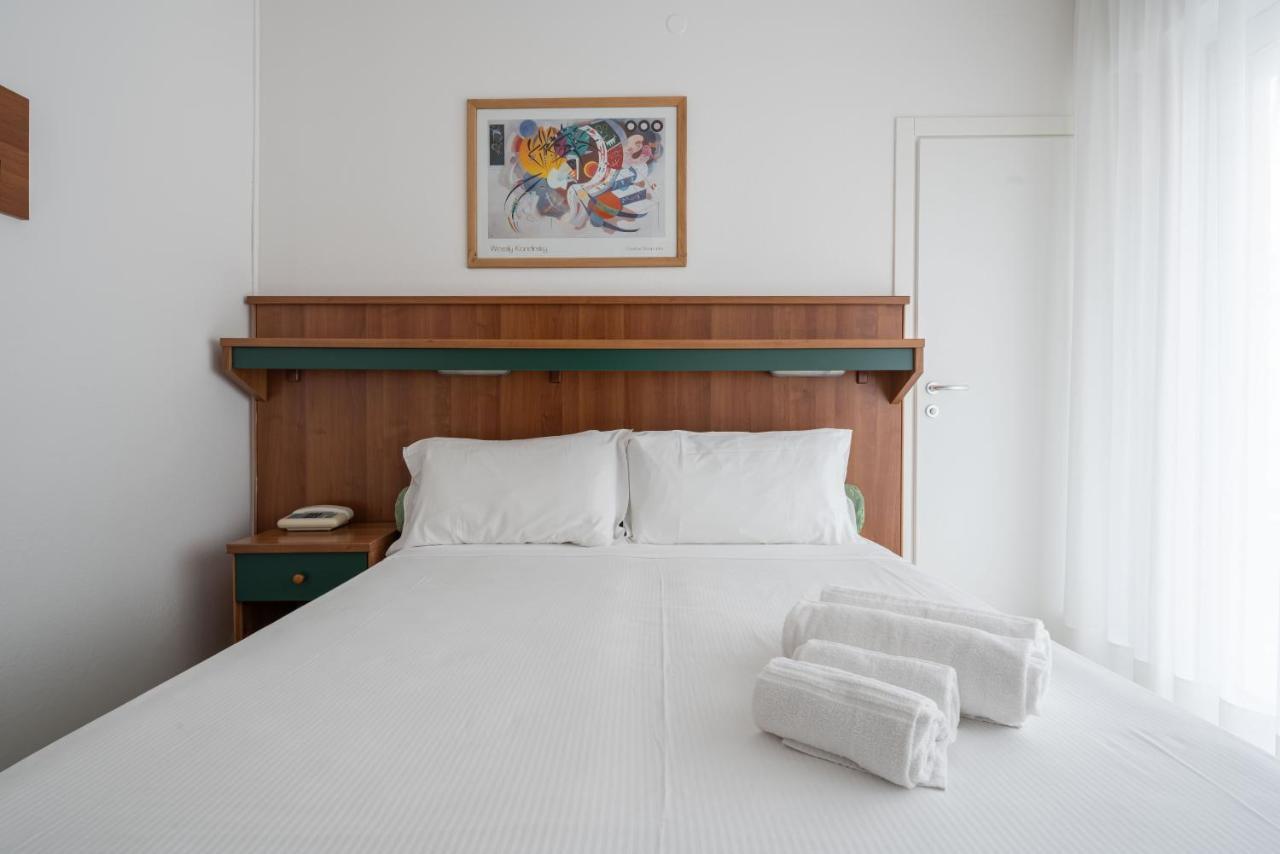 Hotel Boston 3 Stelle Superior Frontemare Jesolo Extérieur photo