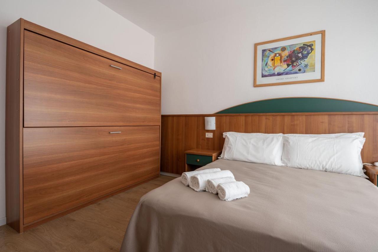 Hotel Boston 3 Stelle Superior Frontemare Jesolo Extérieur photo