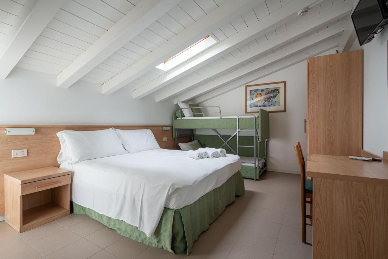 Hotel Boston 3 Stelle Superior Frontemare Jesolo Extérieur photo