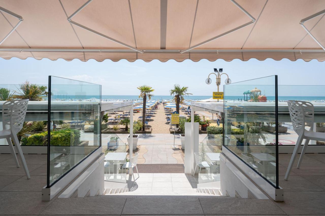 Hotel Boston 3 Stelle Superior Frontemare Jesolo Extérieur photo