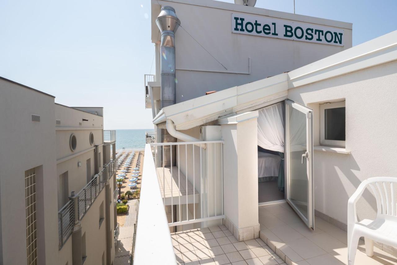 Hotel Boston 3 Stelle Superior Frontemare Jesolo Extérieur photo