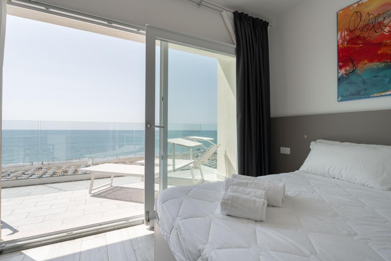 Hotel Boston 3 Stelle Superior Frontemare Jesolo Extérieur photo